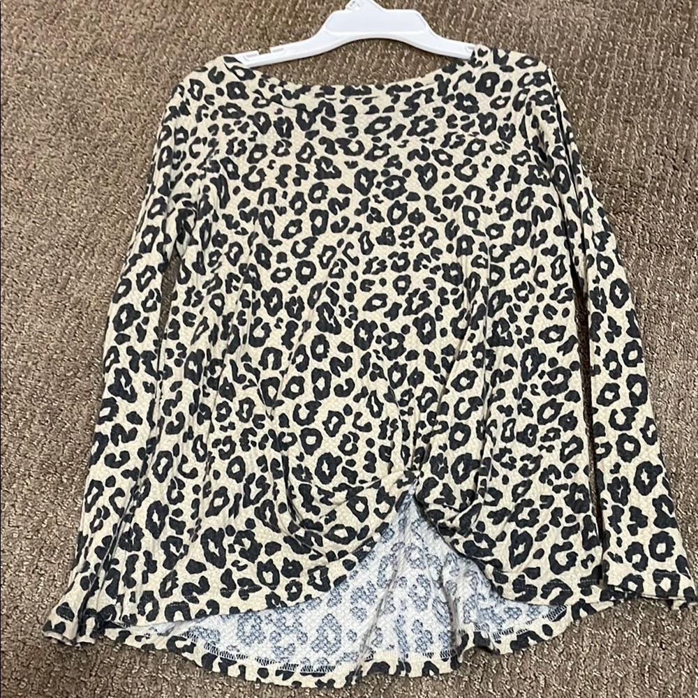 Leopard Print Long Sleeve Top